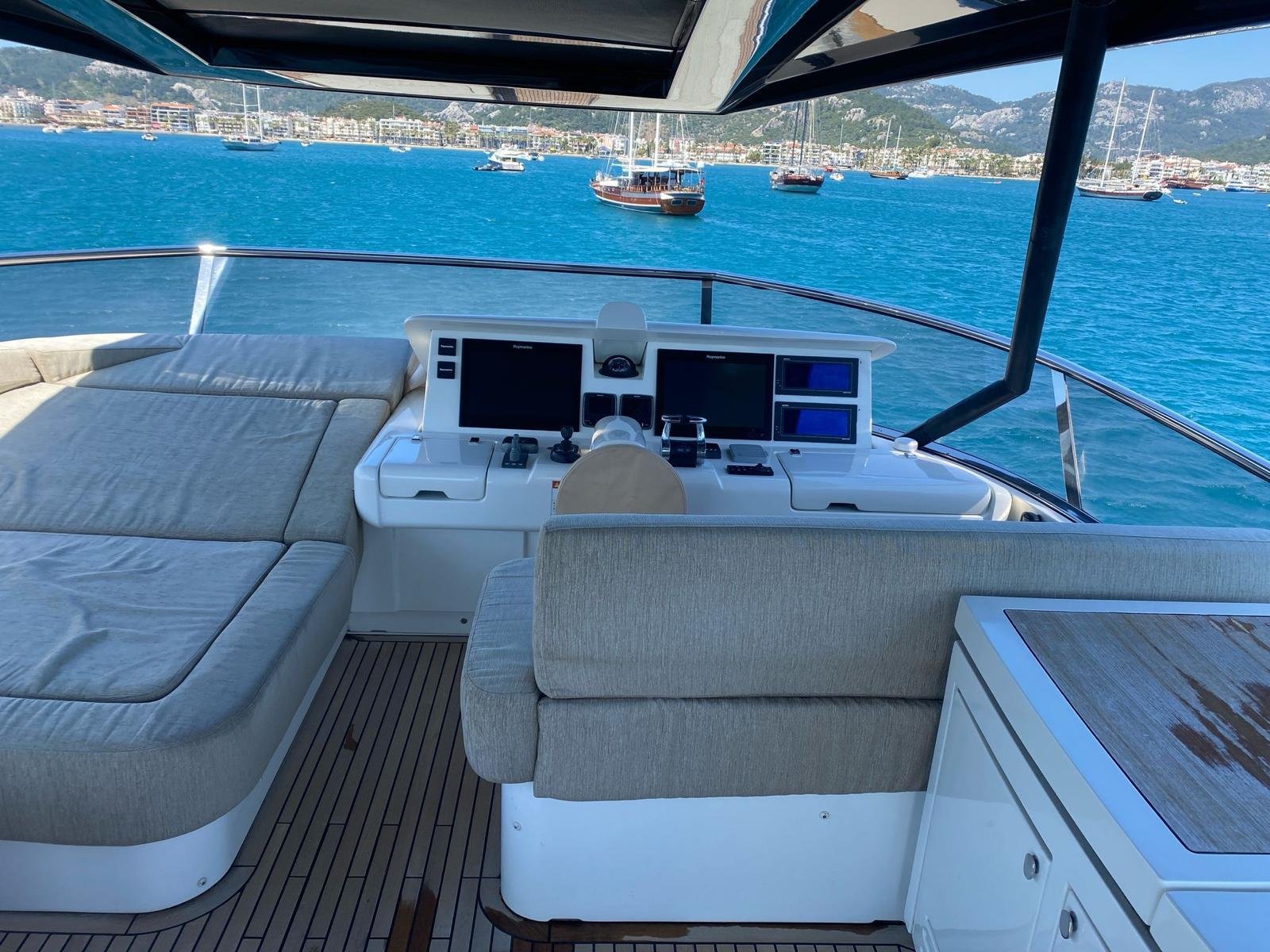 Monte Carlo Yacht 76 foto 10