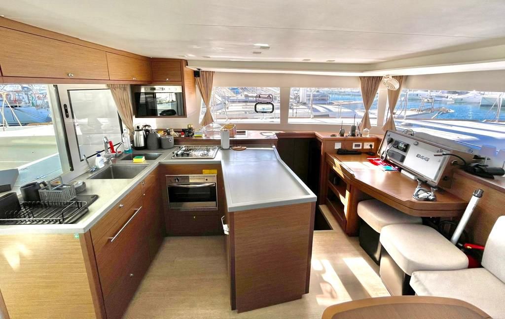BENETEAU LAGOON 450F foto 7